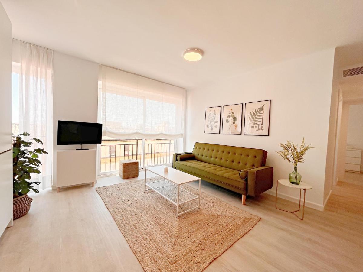 Homely Malaga Cienfuegos, Plaza De La Merced Con Vistas Εξωτερικό φωτογραφία