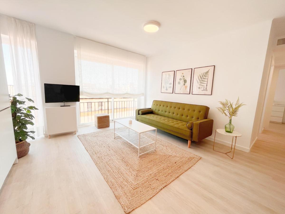 Homely Malaga Cienfuegos, Plaza De La Merced Con Vistas Εξωτερικό φωτογραφία